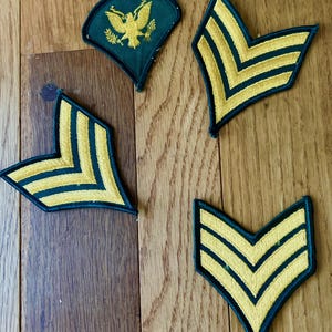 Vintage U.S. Army Sergeant Chevrons & Eagle Insignia Patch Lot of 4 | Original Embroidered Military Uniform Patches | Militaria (ub)