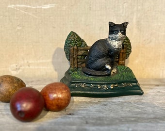 Vintage CAST IRON CAT Letter Holder / Black and White Tuxedo Cat / Cast Iron Letter Holder / Whimsical Letter Holder