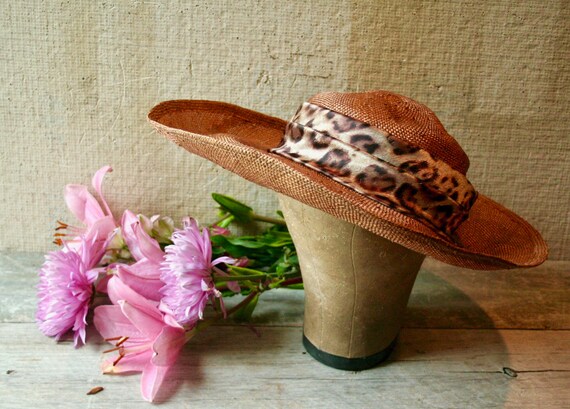 Fun Vintage Straw Sun Hat, Vintage Women's Hat, E… - image 1