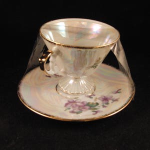 White cup with blue accent (1 cup)