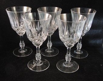 Genuine crystal wine glasses  (5 glasses).