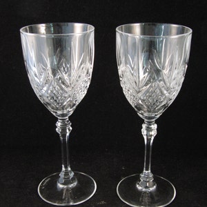 Genuine lead crystal wine glasses  (2 glasses)