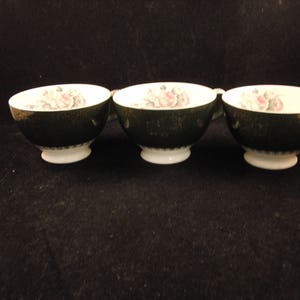Dark green cups with golden accent made (3 cups)
