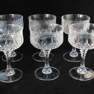 Genuine lead crystal wine glasses  (6 glasses)