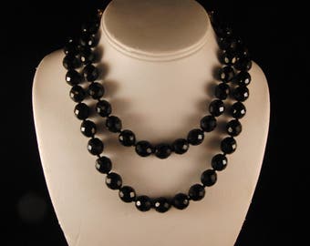 Vintage necklace with black stones