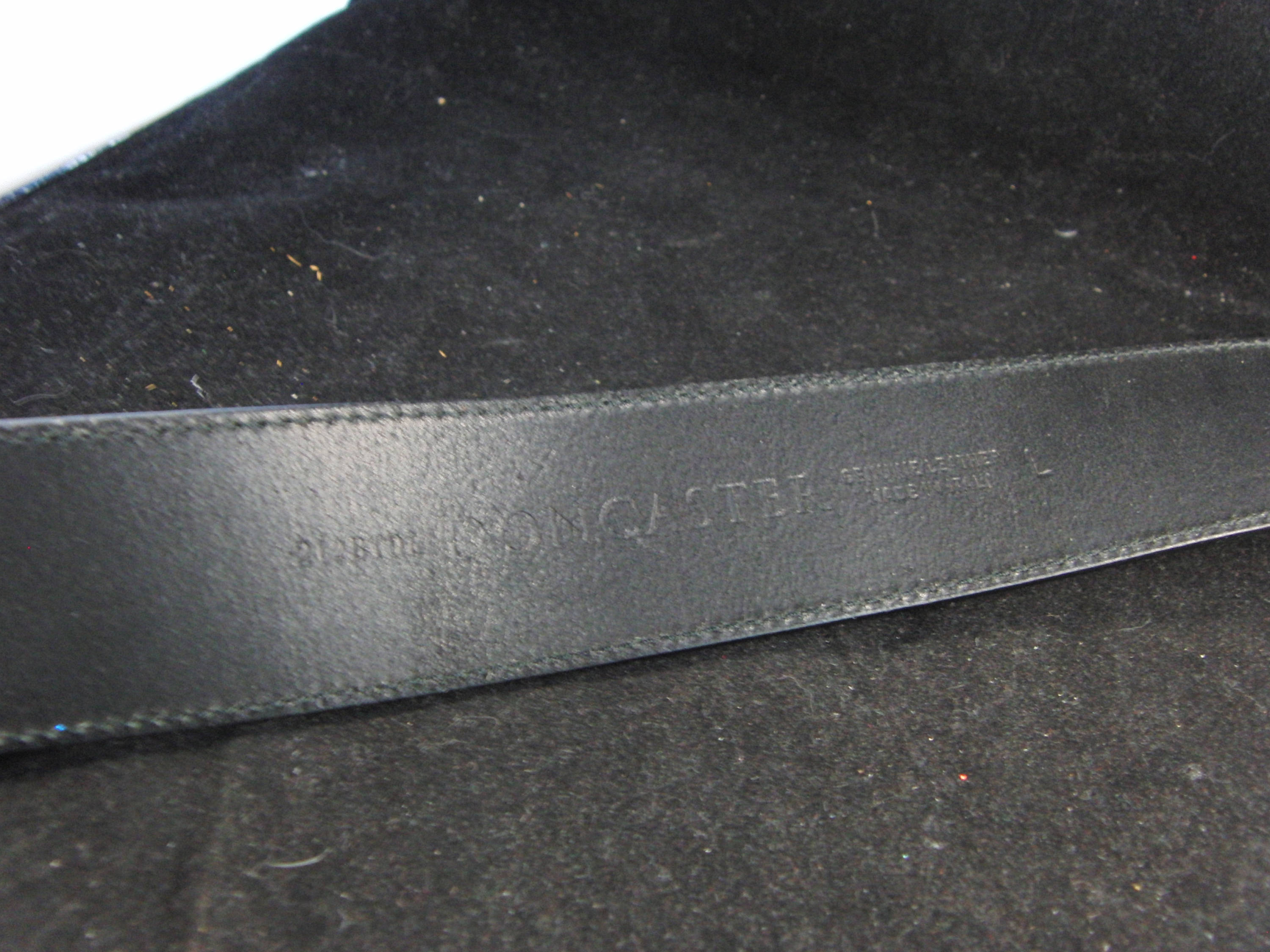 Doncaster Made In Italy Belt Size 6 05_cinta_n.jpg?v=1757341636&  main image 2