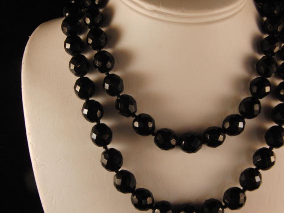 Vintage necklace with black stones - image 3