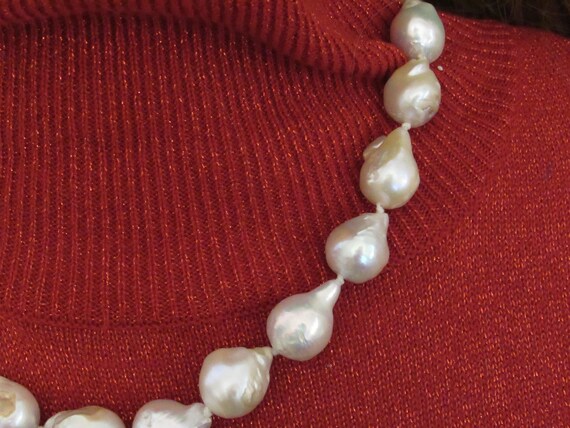 Pearl necklace - image 3