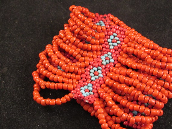 Red coral bracelet with beads - image 2
