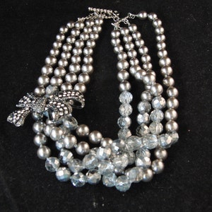 Vintage necklace with flower