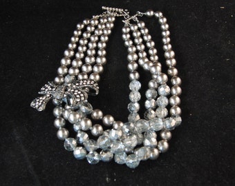 Vintage necklace with flower