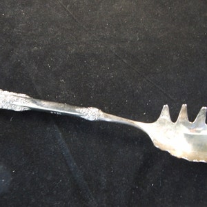 Metal serving spoon
