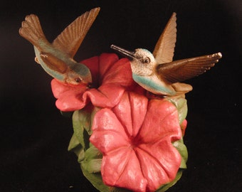 Vintage hummingbird figurine by universal statuary