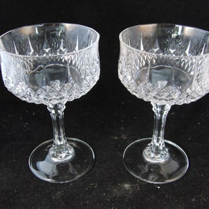Genuine lead crystal wine/champagne glasses  (2 glasses).