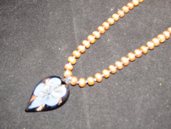 Pearl necklace - image 6