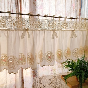 Cortina de ventana con volantes de encaje estilo rústico shabby chic francés estilo campestre rosa de granja, cortina de cocina, cortina de privacidad para puerta, color beige