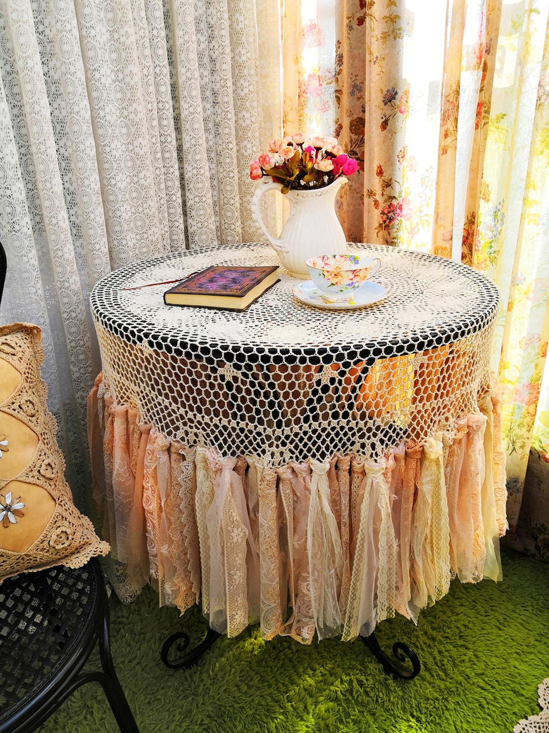 HANDMADE Shabby Chic Hand Crochet Lace Long Fringe Round