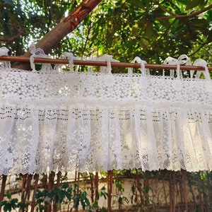 Victorian Elegance~ French Country Style Vintage Style Ruffled Lace Window Curtain Valance Door Valance Kitchen Curtain Cafe Curtain~ White~