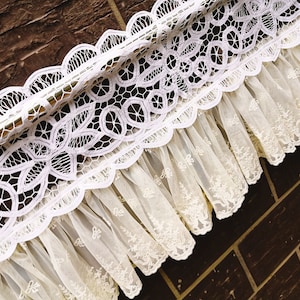 GORGEOUS~Victorian Style Valance Vintage Battenburg Lace Ruffled Tulle Lace Window Curtain Valance Cafe Curtain~White~Old Fashioned Elegance