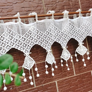 Victorian Old Fashion~BOHO Vintage Hand Crochet Lace Window Curtain Valance Cafe Curtain with Little Flowers & Tassels~White~UNIQUE~