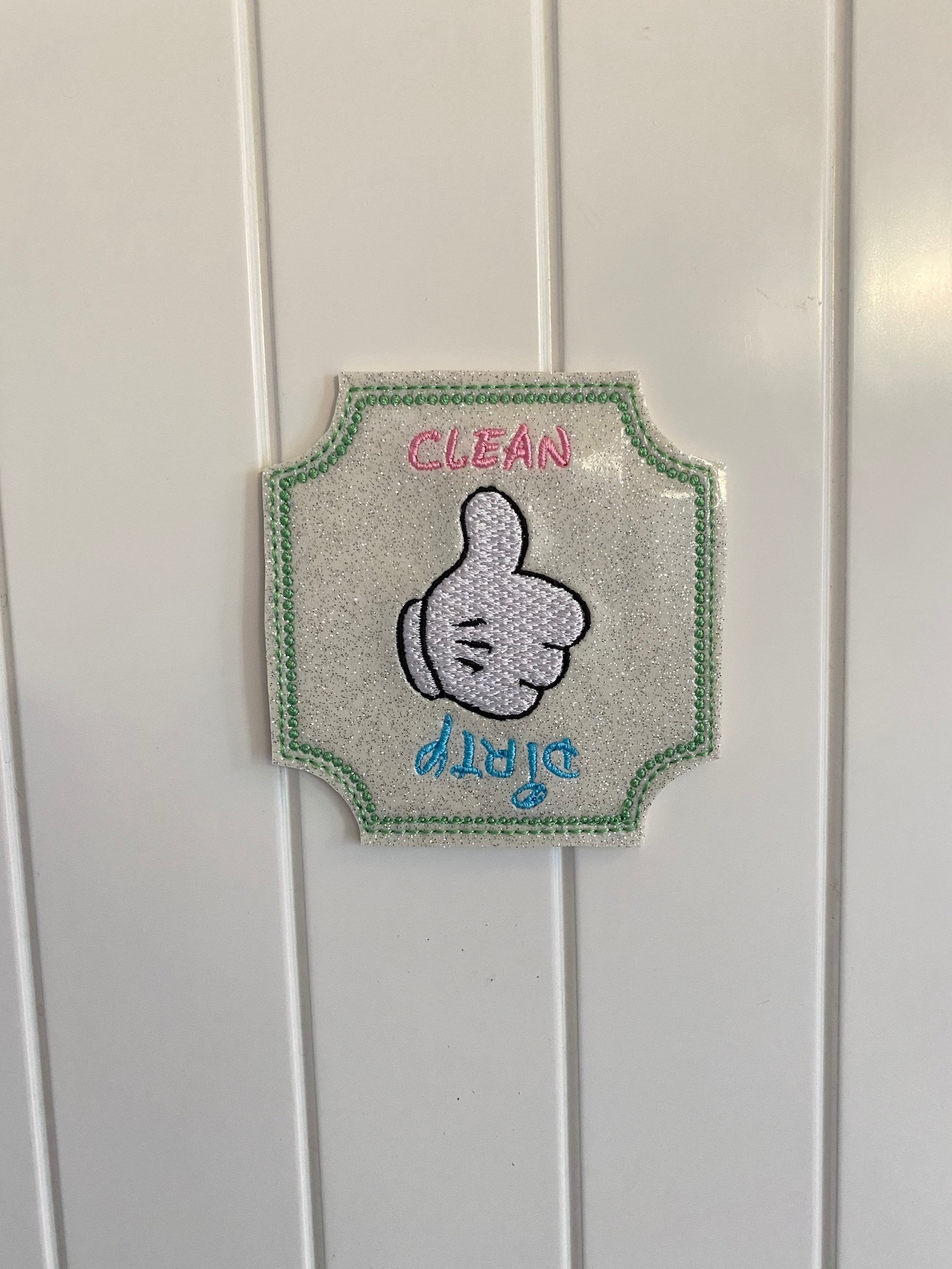 Clean dirty dishwasher magnet, embroidered sign, magical kitchen decor, thumbs up dishwasher magnet