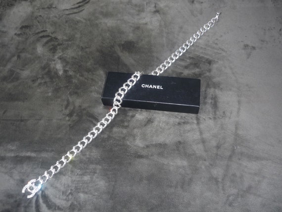 AUTHENTIC CHANEL 1990's Chunky Chain Belt.