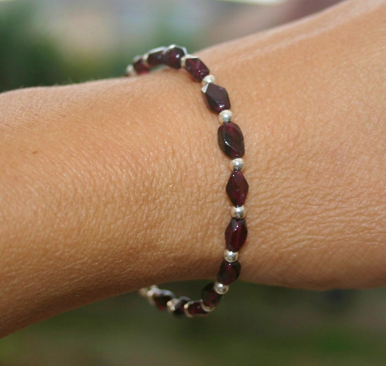 GARNET Garnet Birthstone Bracelet Garnet Birthstone Gift Garnet Reiki Bracelet January Birthstone Bracelet SILVER BRACELET