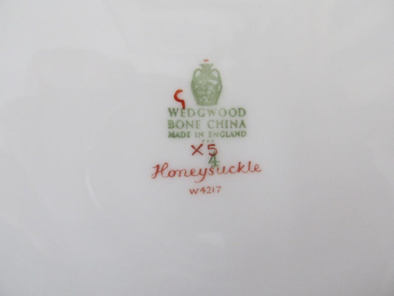 Vintage Bone China W4217 Six Wedgwood Honeysuckle Rust Dinner Plates Gift Made in England
