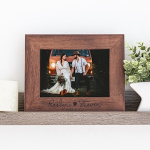 Custom Engraved Wood Picture Frame - Custom Picture Frame - Engagement Gift - Wedding Gift - Housewarming Gifts - Christmas Gift