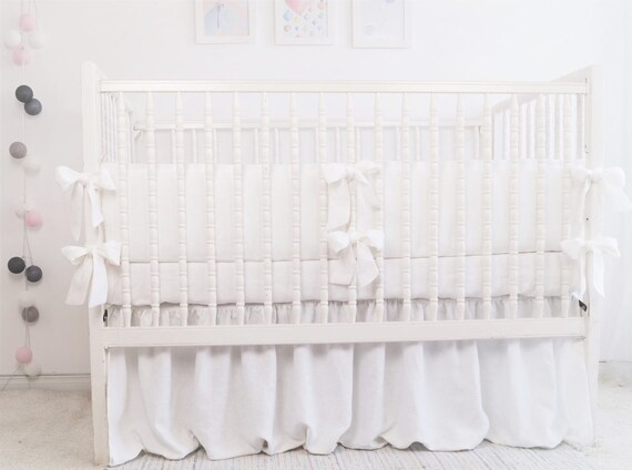 Literie De Berceau Blanc Literie De Berceau De Lin Jupe Et Etsy Literie De Berceau Blanc Literie De Berceau De Lin Jupe Et Etsy
