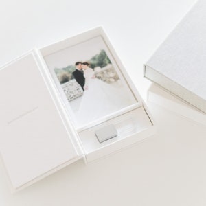Print and USB presentation box for photos 10 x 15 cm with USB