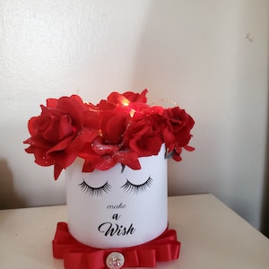 Real Touch Roses, Hat Box Roses, Lovely Artificial Bouquet/Centerpiece Bouquet/Artificial Bouquet
