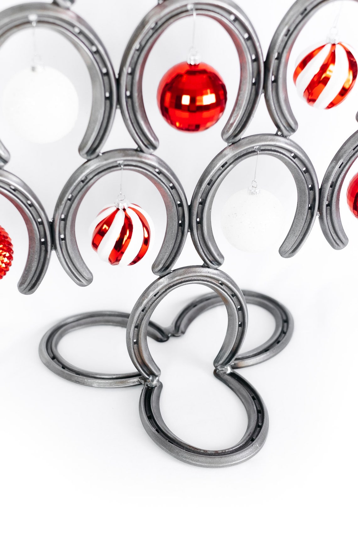 Rustic Horseshoe Christmas Tree With Star and Ornaments Etsy Canada