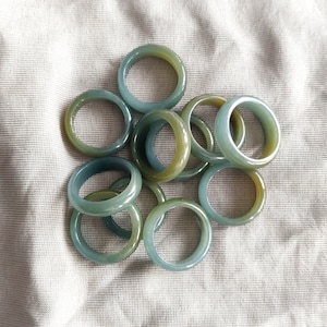 Simple Bean green natural jade thin band ring