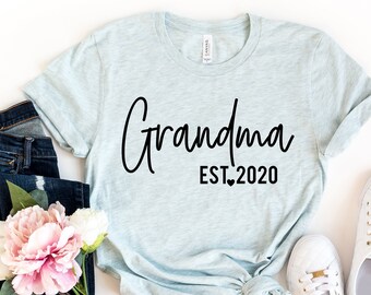 Grandma Established Shirt - Grandma Shirt - Nana Shirt - Grandma Birthday Gift - Mother's Day Gift - Pregnancy Announcement Shirt