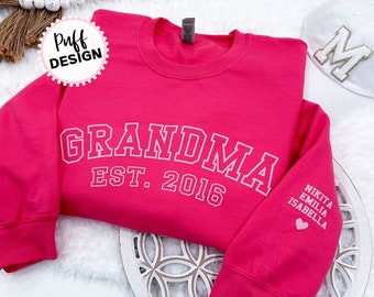 Embossed Grandma UNISEX Sweatshirt - Puff Vinyl Nana Sweater With Grandkids Names on Sleeve - 3D Puff Vinyl - Grandma Custom Gift