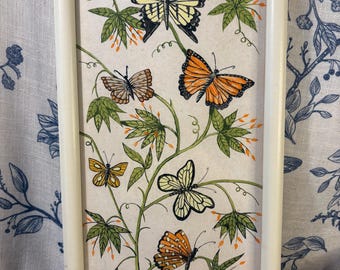 Quadro vintage con farfalla, opera d'artista, incorniciato.