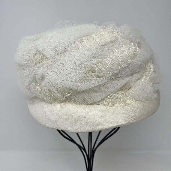 Vintage 1950s Cream/ivory Pillbox Hat Tulle Netting Wedding  display picture 3