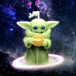 The child, Beeswax Candle, Birthday gift, Valentine, Star Wars, Grogu Candle, Unique candle, Halloween decoration, Gifts, Personalised gift.