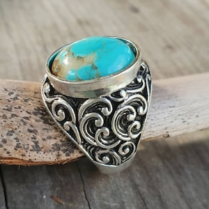 Turquoise chunky ring, sterling silver,beautiful scroll sides,vintage style,Japanese style waves,baroque,mens fashion,boho,