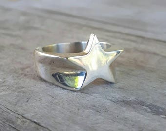 star ring,925 Sterling silver, flat star,5 pointed star,new age,boho,handmade,hippy,goddess