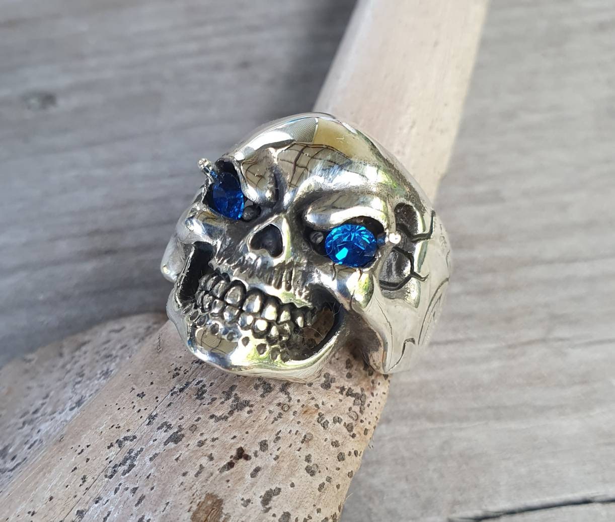 Skull Ring,sterling Silver,pink Eyes Swarovski Crystals, Steampunk,gothic, Punk,hand Made,pirate,grunge,hipster, - Etsy Skull Ring,sterling Silver,pink Eyes Swarovski Crystals, Steampunk,gothic, Punk,hand Made,pirate,grunge,hipster, - Etsy