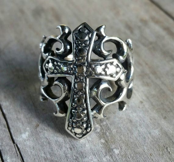 Large cross ring deals