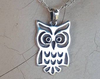 owl pendant,sterling silver,bird pendant,boho jewelry,gypsy,goddess,new age,silver owl,owl silhouette,filegree,woodland