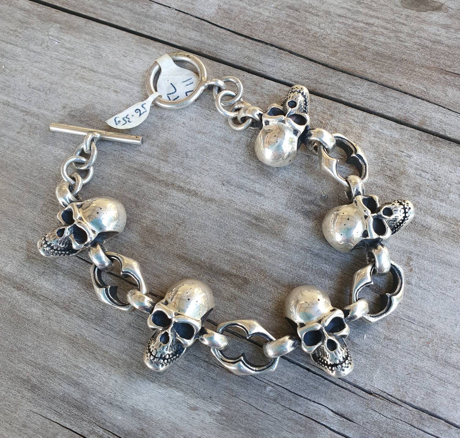 Teardrop Toggle Bracelet with Lock Skull & Crossbones