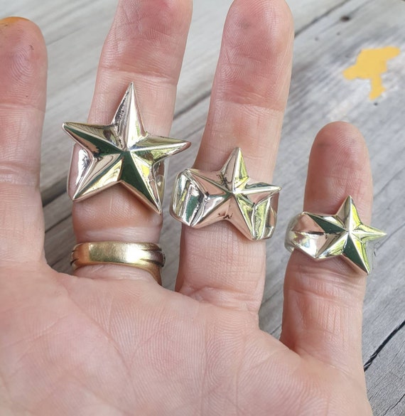 Chunky star ring discount