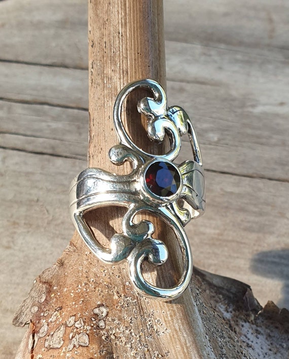 Bague manouche femme sale