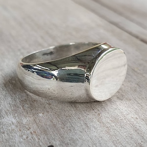 Signet ring,oval top, ring,solid signet,sterling silver,chunky,handmade,boho,college ring,blank ring,plain silver signet,unisex