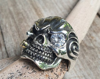 Skull ring,the boss,sterling silver,gothic, punk,hand made,pirate,mens fashion,grunge,hipster,