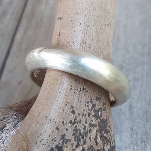 Silver band,solid,sterling silver ring,chunky half round band,wedding, dress ring,boho,unisex,handmade,d shape ring,chunky ring,